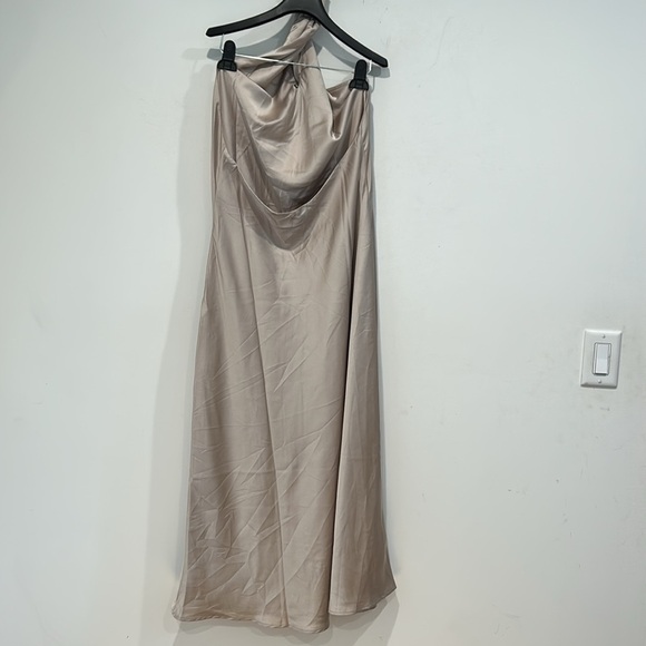 Show me your mumu jasmine Elegant tan Cream Halter maxi Dress large women’s - Picture 7 of 9